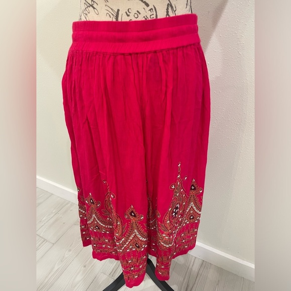 Twiggy LONDON Red Embellished Midi Skirt - Picture 6 of 6